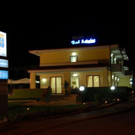 Real Asturias Hotel อัคควัปเปซา ภายนอก รูปภาพ