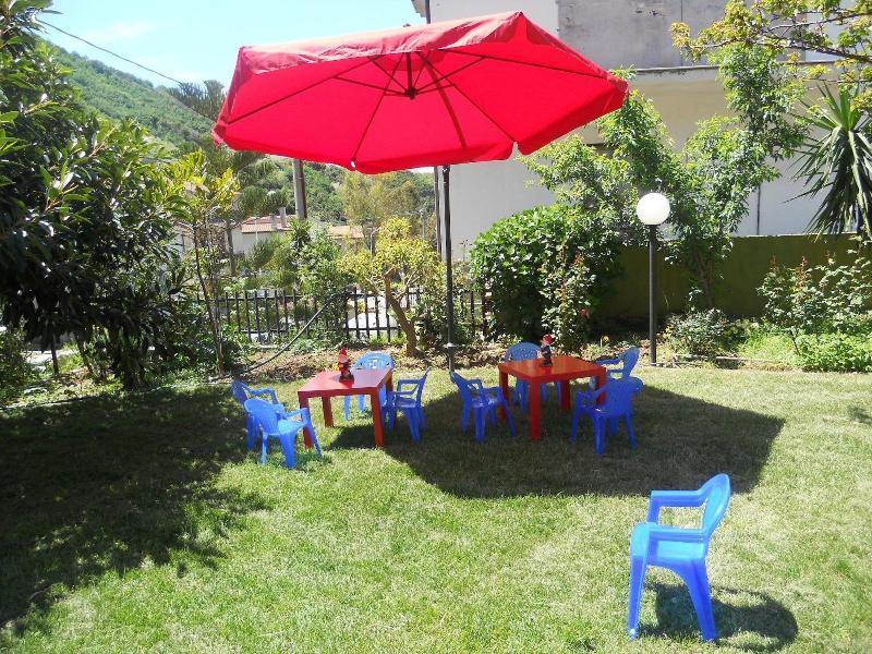 Real Asturias Hotel อัคควัปเปซา ภายนอก รูปภาพ